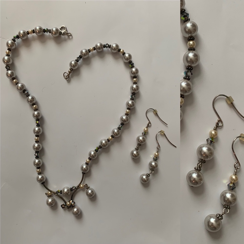 Pearl Necklace and Earrings Set